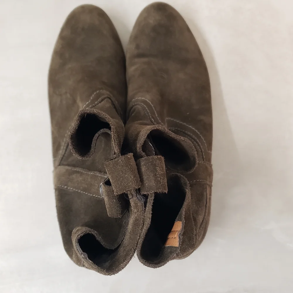 Frye & Co Sarah Shortie 70841 Brown Suede Leather Pull On Size 8.5 - Picture 8 of 11